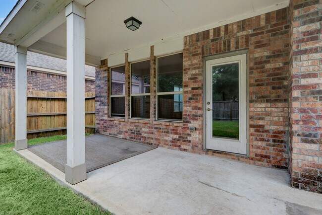 Building Photo - 16617 Conner Creek Ln