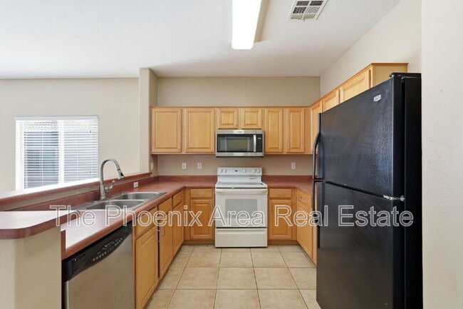 Building Photo - 310 Mountain View Rd