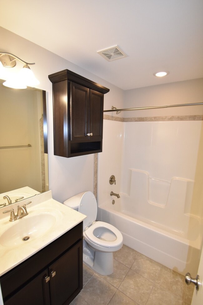 Building Photo - Coming Soon! 3 Bedroom and 2 Bath- Maples at Westgate