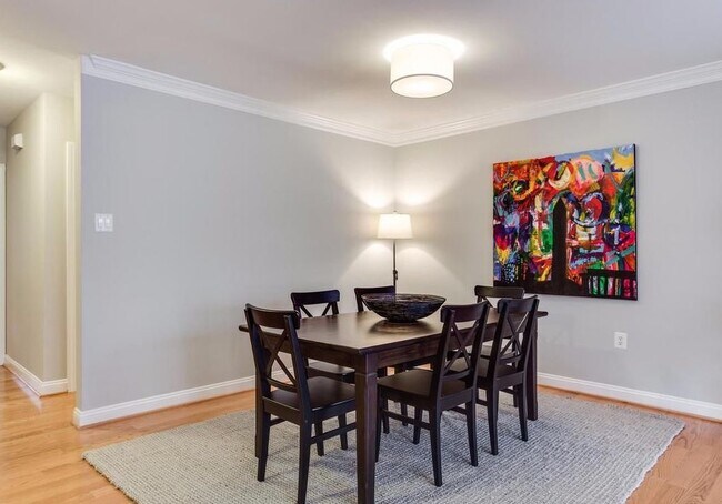 Dining Room - 1400 East Capitol St NE