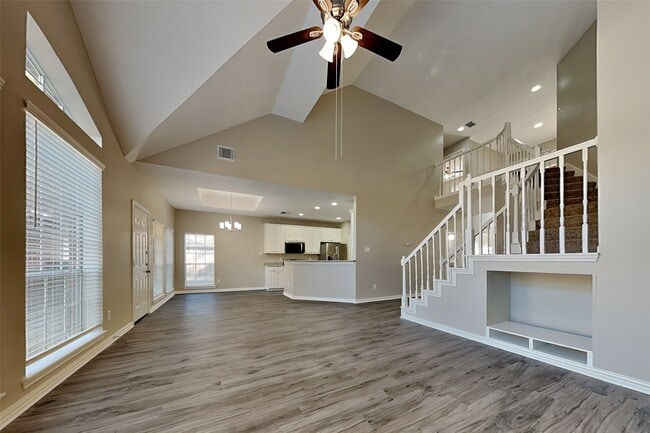 Building Photo - 30215 Stoney Plain Dr