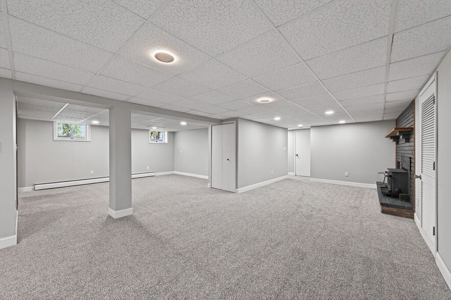 Building Photo - 1357 County Road H2