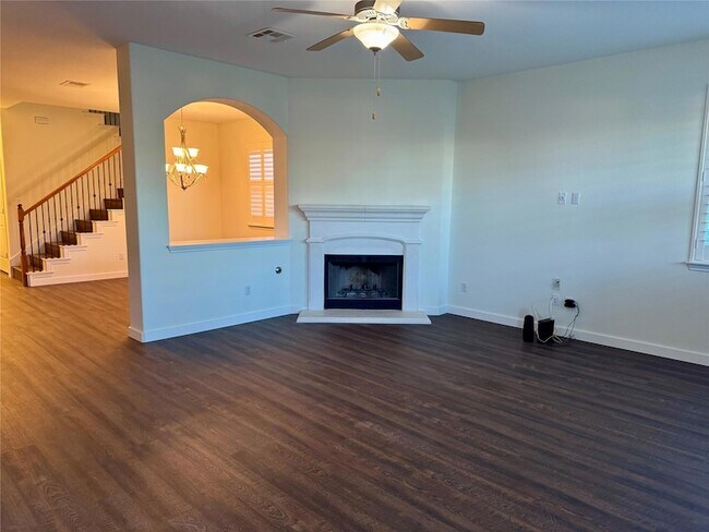 Building Photo - 408 Wolf Creek Way