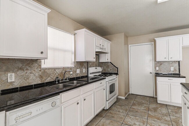 Building Photo - 1259 Bartlett Cove Dr