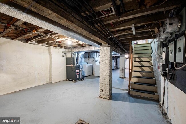 Building Photo - 545 Christian St