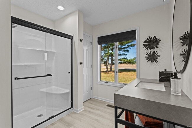 Building Photo - 2083 W 425 N