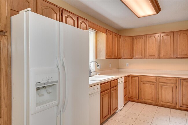 Building Photo - 106 Riverbend Dr