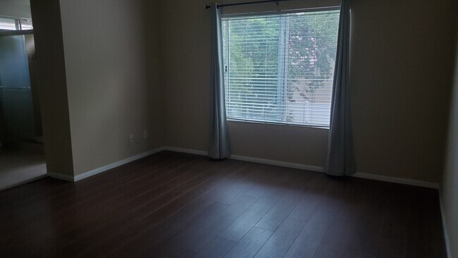 Building Photo - 26721 Linnet Ct