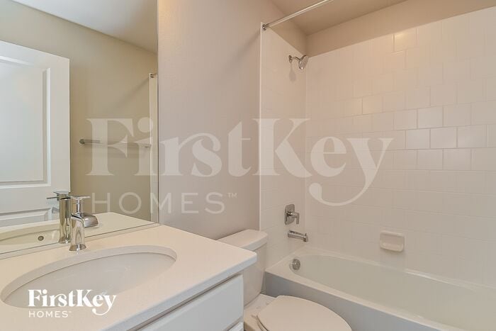Building Photo - 10405 Luneth Dr
