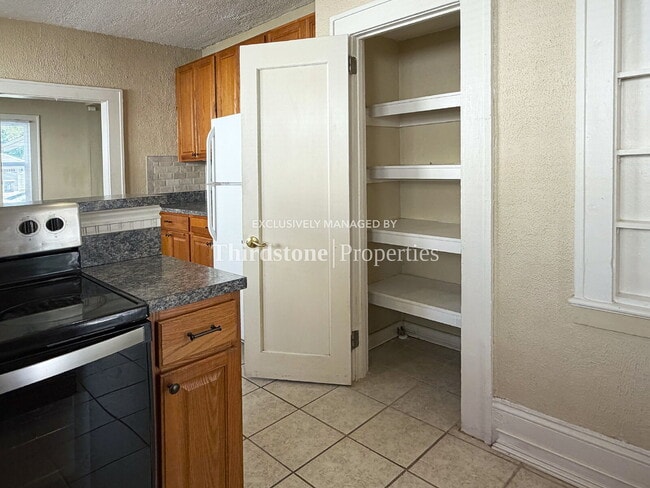 Building Photo - 4718 Ramona Blvd