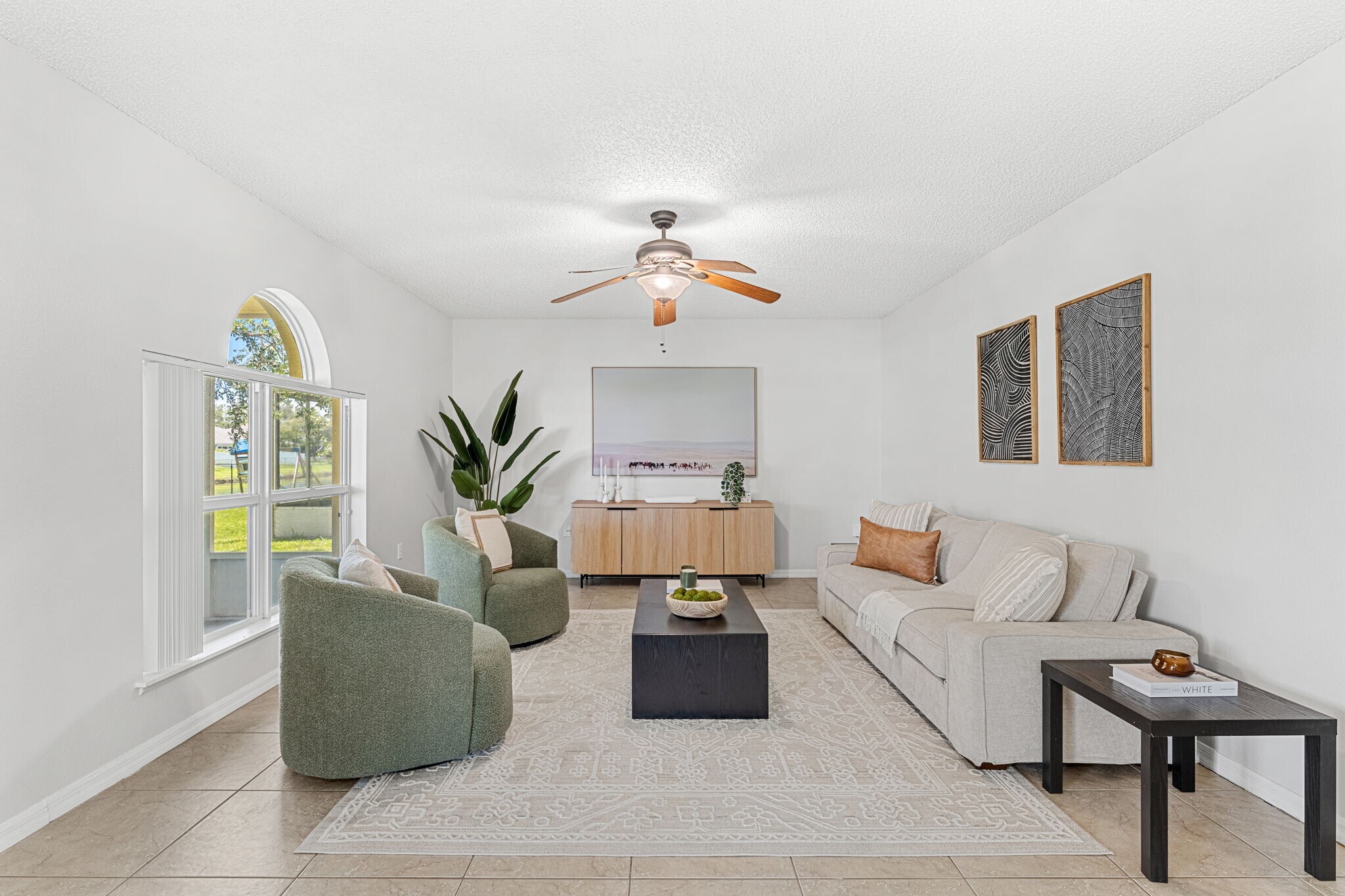 Building Photo - 2223 Dryden Ct