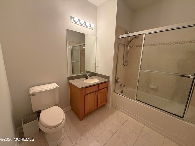 Building Photo - 33 Cooper Ave