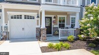 Building Photo - 33789 Freeport Dr