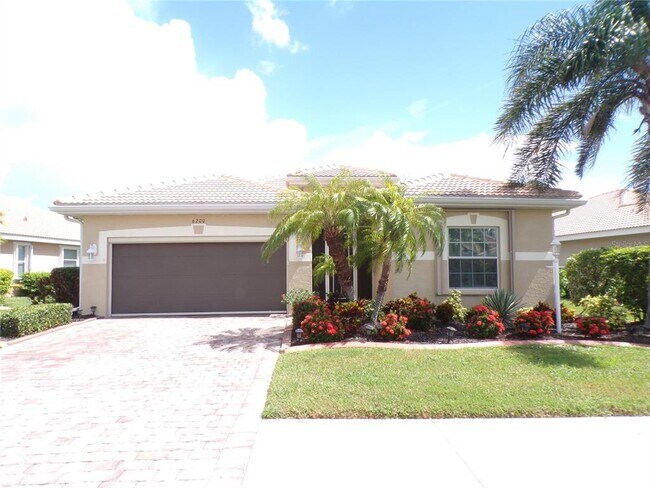Building Photo - 6200 Falcon Lair Dr