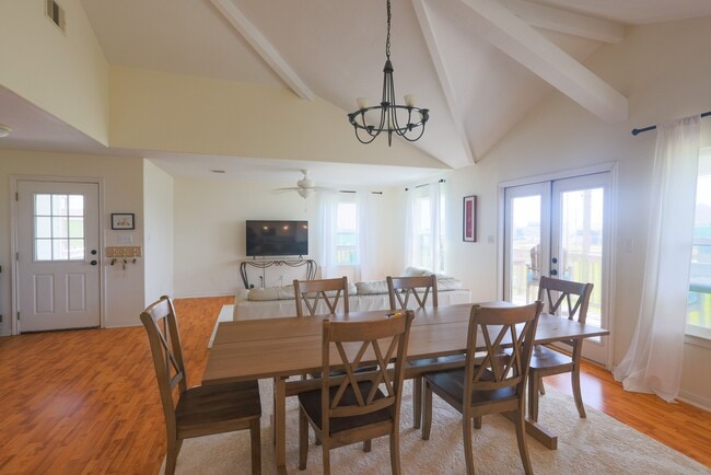 Building Photo - 4106 Temprano Dr