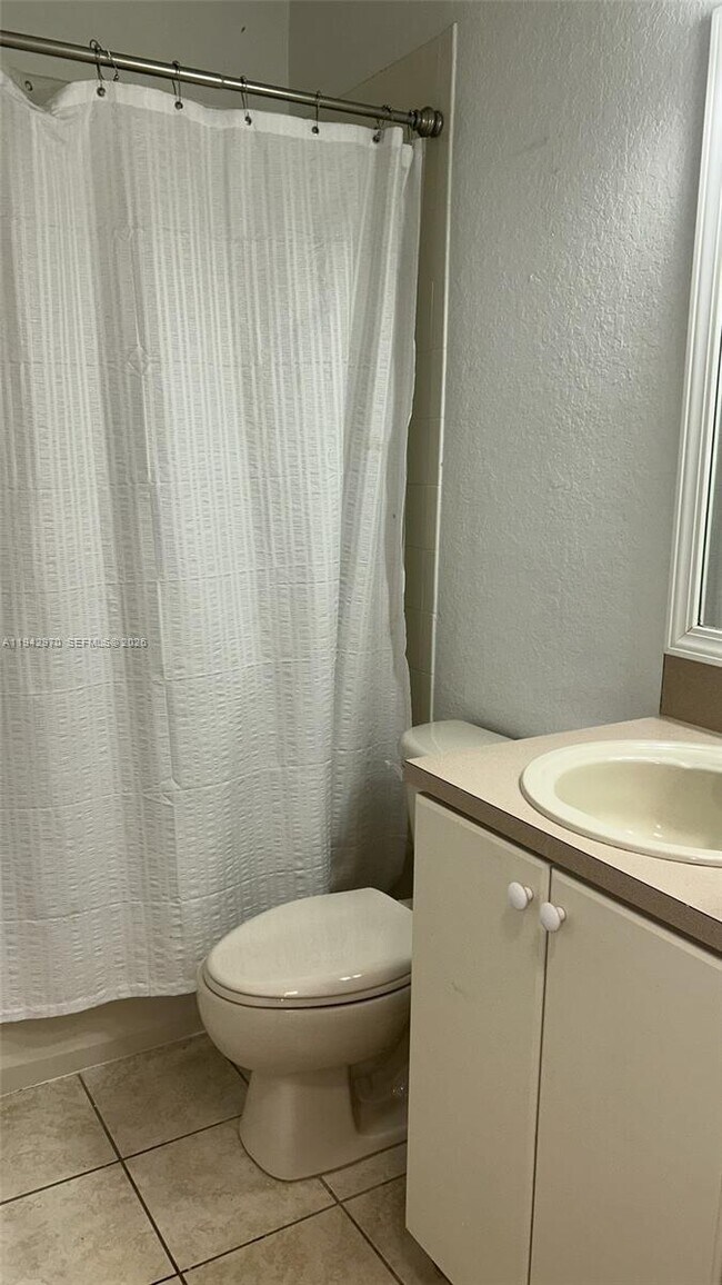 Building Photo - 10740 NW 83rd St