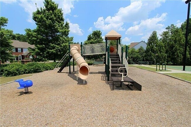 Building Photo - 8155 Cavendish Pl