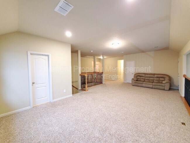 Building Photo - 11927 Jasmine Way