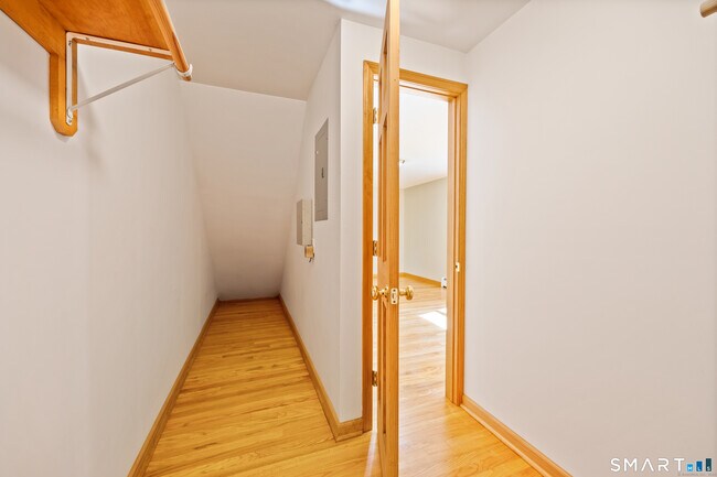 Building Photo - 7 Stephens Ct