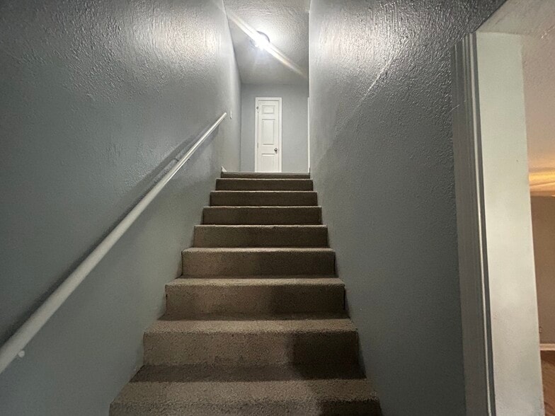 Building Photo - 6370 Harrison Pike