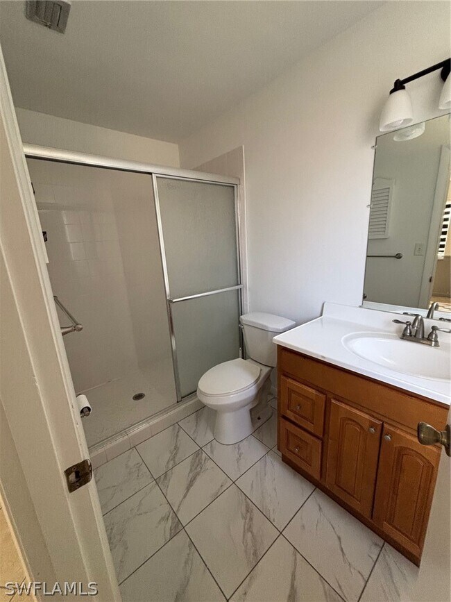 Building Photo - 125 Crown Dr