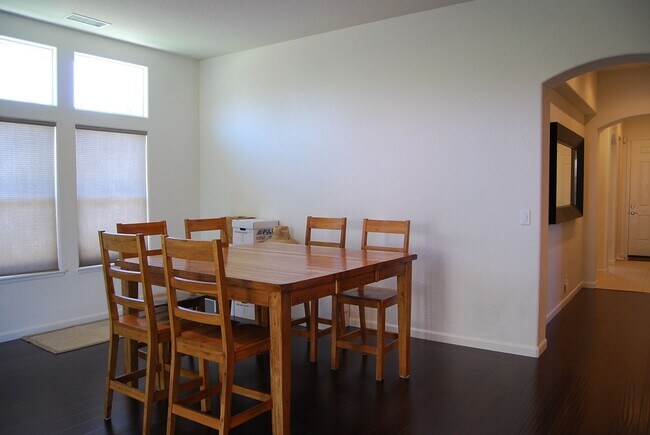 Building Photo - Single Level in Damonte Ranch