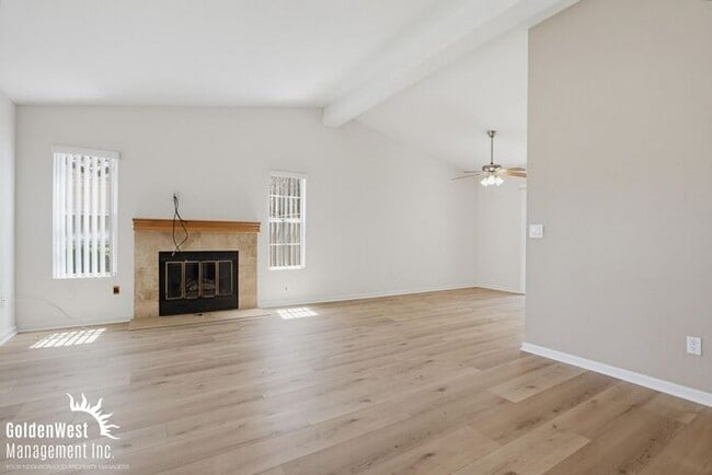 Building Photo - Charming 3Bdm 2Ba Home with Modern Updates and Private Outdoor Space in Gated Commnity!