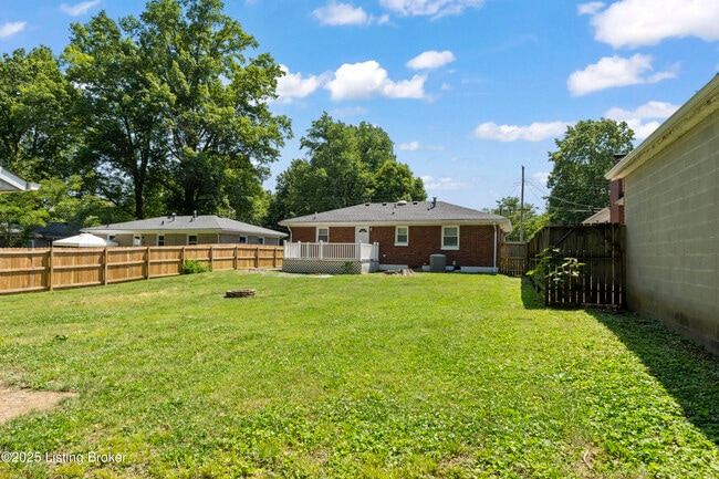 Building Photo - 8238 Virginia Rd