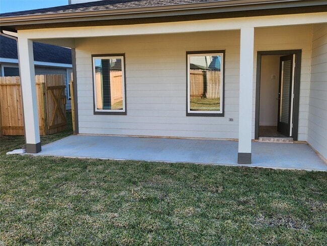 Building Photo - 30622 Wicklow Gdns Dr