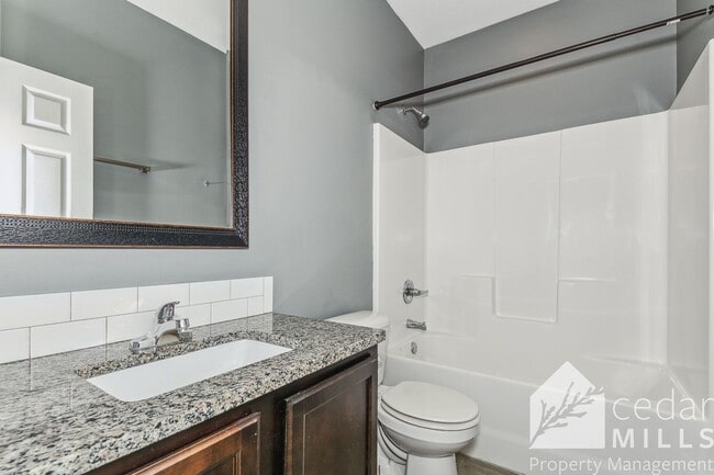 Building Photo - Brand New 3 Bed Duplex Across from NE Magnet