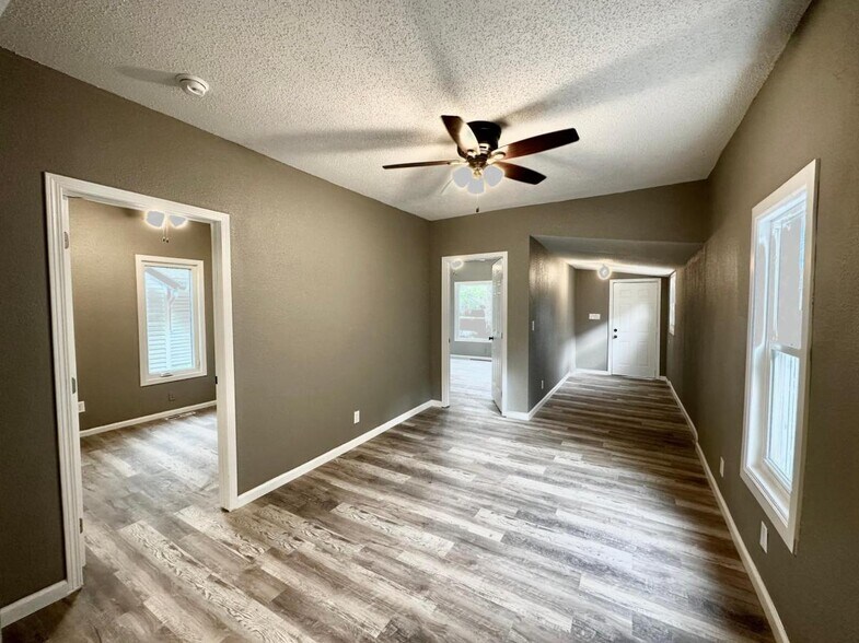 Building Photo - 1217 Filmore St