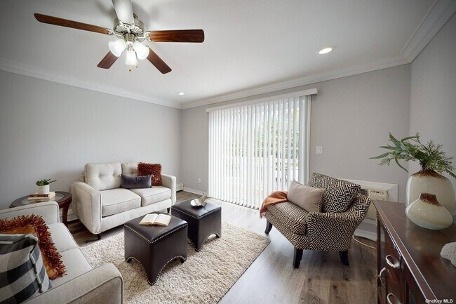 Building Photo - 90 Middleton Rd