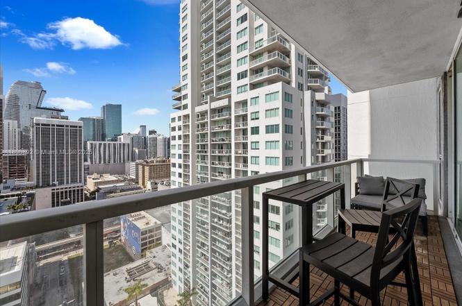City View - 244 Biscayne Blvd
