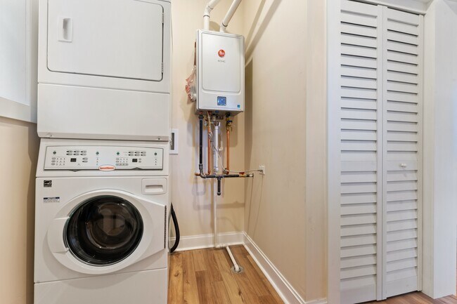 Laundry Room - 6444 N Magnolia Ave