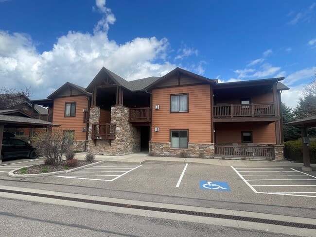 Building Photo - Whitefish Ground Floor Condo