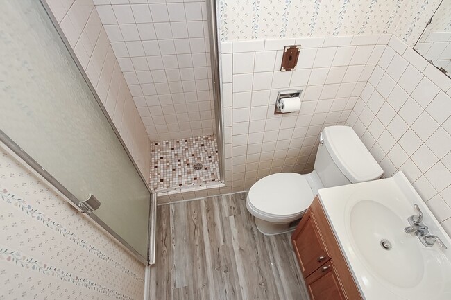 Building Photo - 9128 Birch Ave