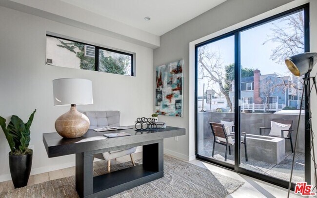 Building Photo - 4429 Tujunga Ave