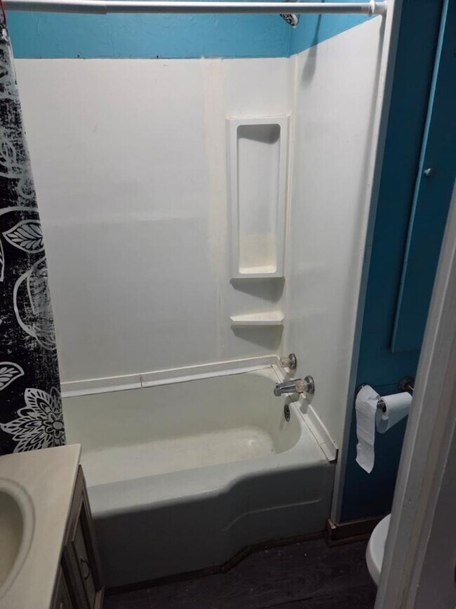 Building Photo - 1218 Delaware