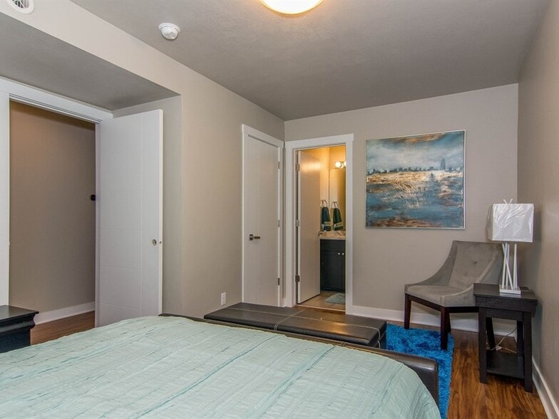 Building Photo - 1405 S 300 E