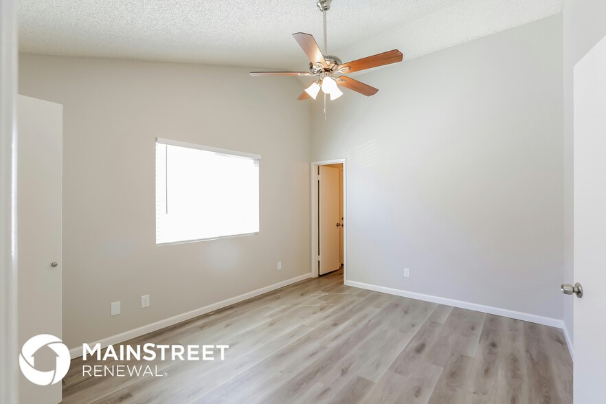 Building Photo - 13232 N 56th Ave