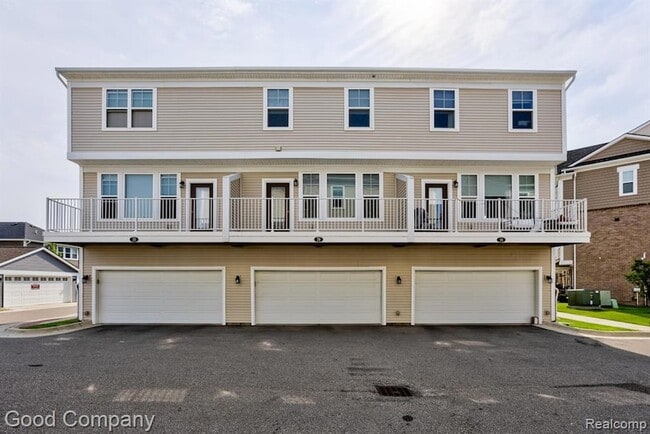 Building Photo - 2500 Normandy Rd