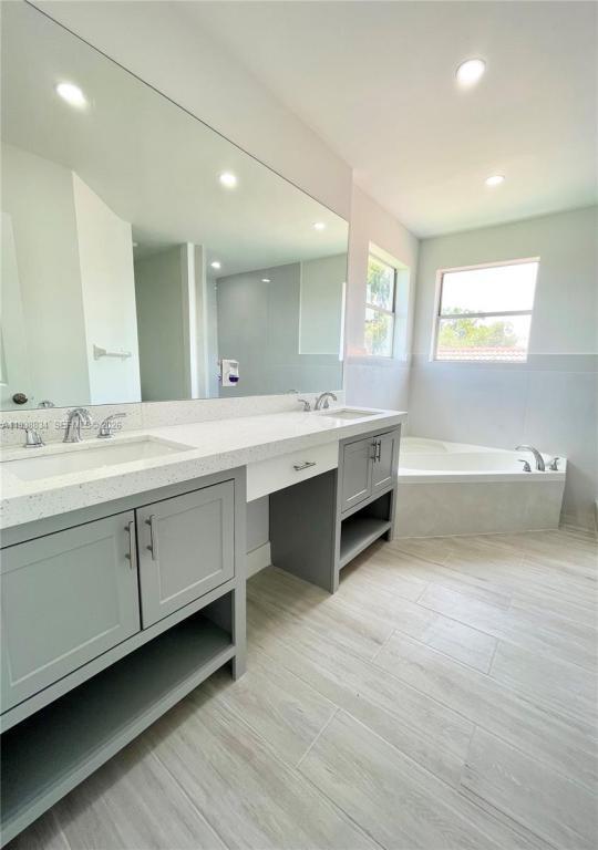 Building Photo - 239 NW 107th Ave