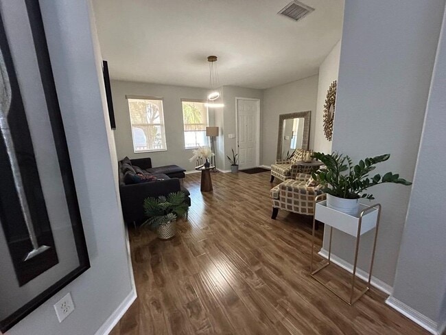Building Photo - 321 SW 87th Path