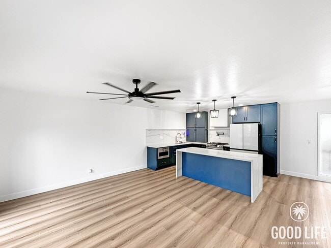 Building Photo - Stylish 2BR in Gated Community | Pool, Jacuzzi & Balcony