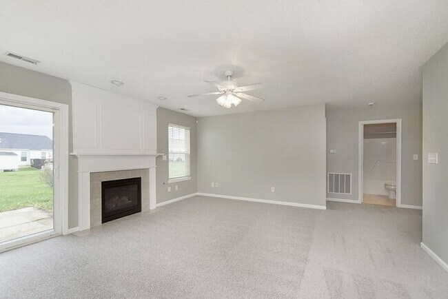 Building Photo - Newly Refurbished 3-Bedroom Ranch in Noblesville!