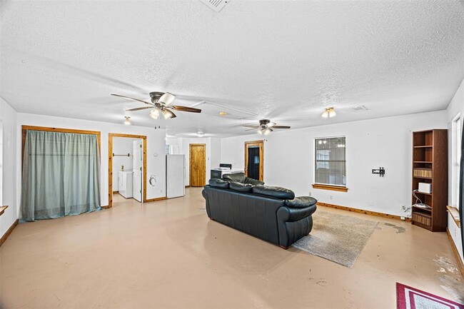 Building Photo - 22542 Mueschke Rd