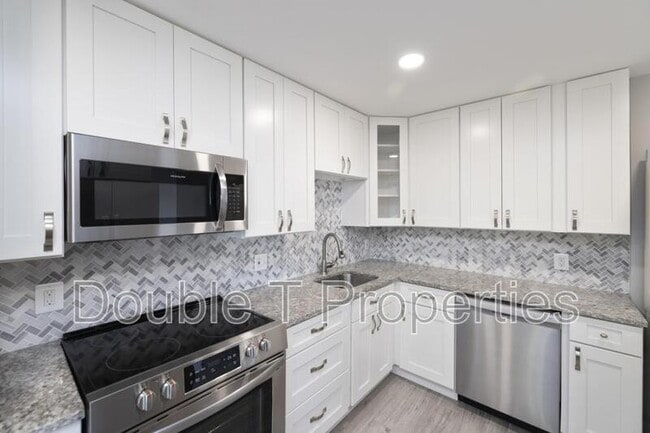 Building Photo - 12001 Old Columbia Pike