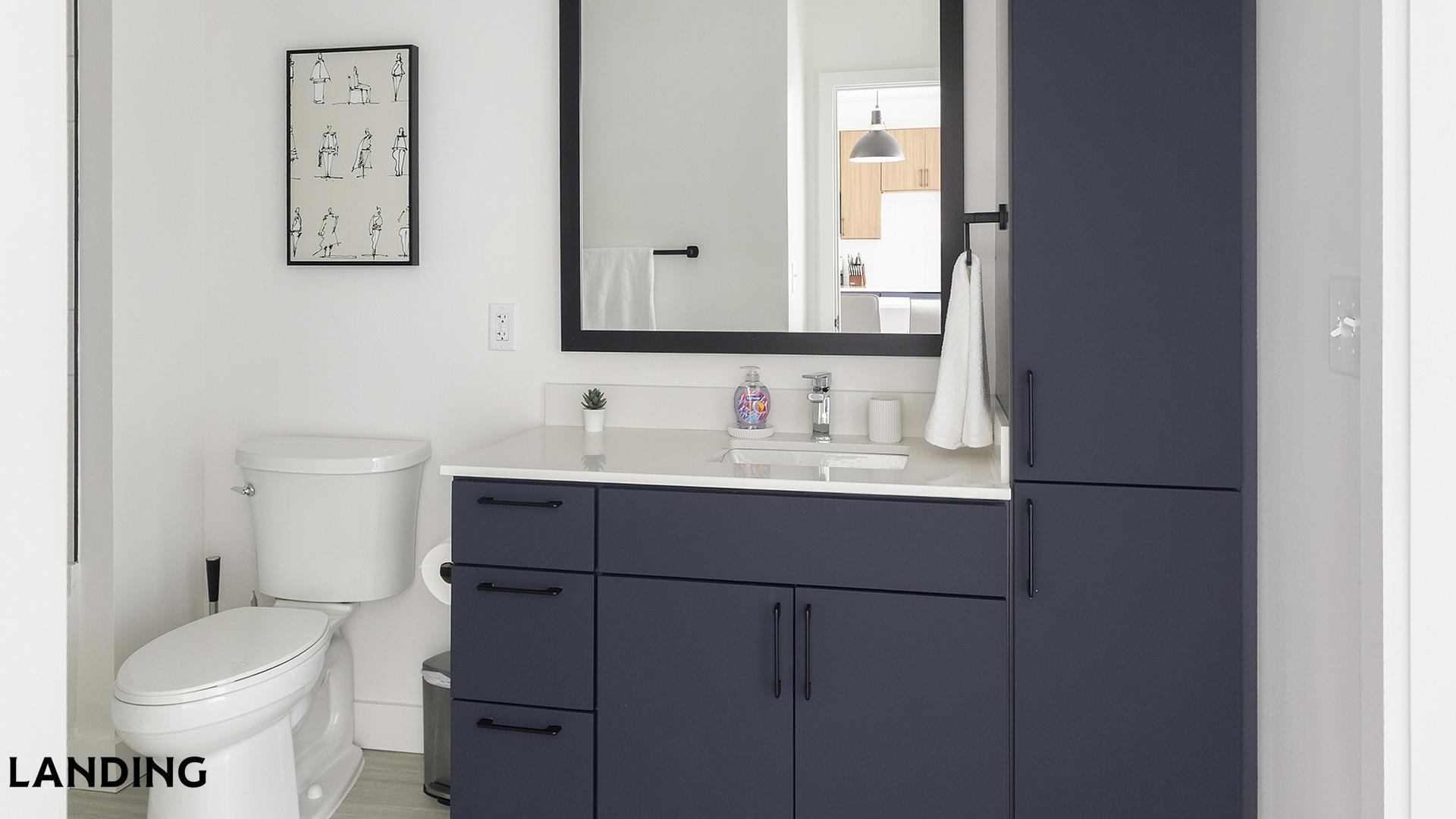 Building Photo - 1007 S Mint St