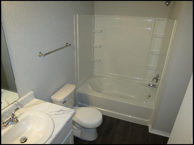 Building Photo - 1935 Auburn Hills Dr