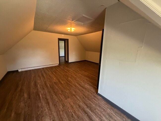 Building Photo - 4 Tillman-